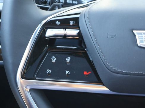 New 2025 Cadillac Escalade IQ Sport 2 w/ LPO, ONYX Package image 26