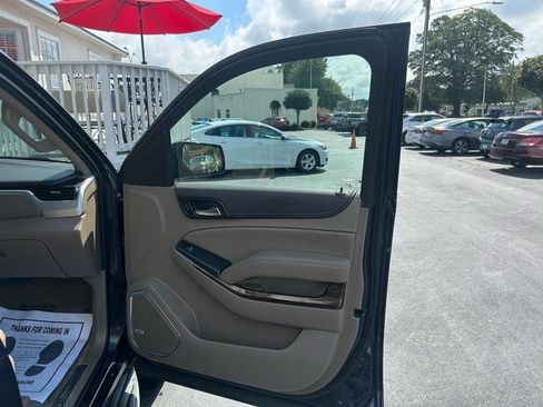 Used 2018 GMC Yukon SLT w/ Premium Edition RWD image 22