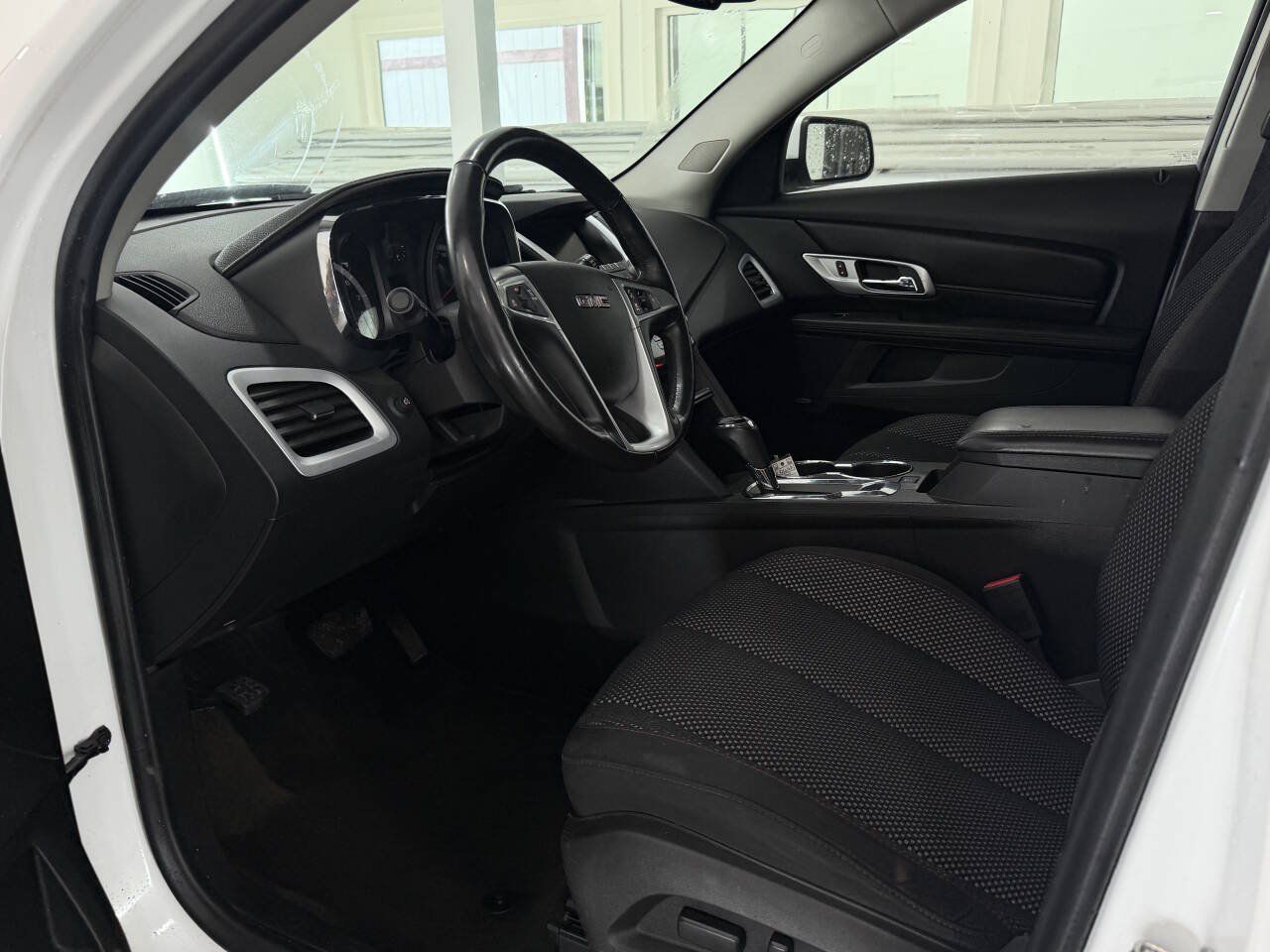 Used 2017 GMC Terrain SLE w/ Convenience Package AWD/4WD image 11