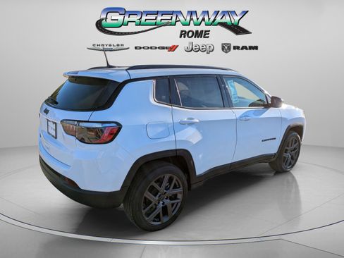 New 2026 Jeep Compass Latitude w/ Sun and Sound Group image 7