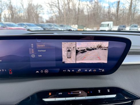 Certified 2025 Buick Enclave Sport Touring image 37