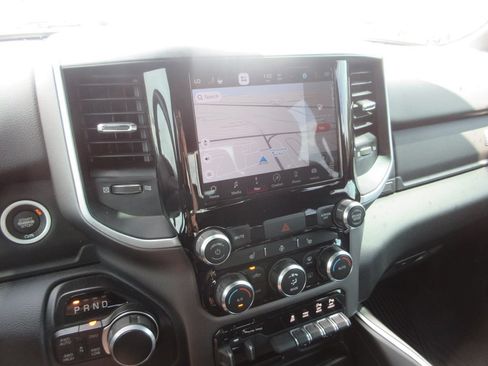 Used 2022 RAM 1500 Big Horn AWD/4WD image 29