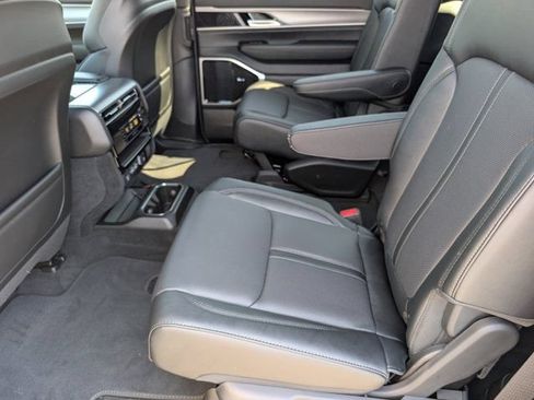 New 2026 Jeep Grand Wagoneer L Limited AWD/4WD image 29