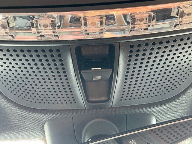 Used 2018 Mercedes-Benz E 300 4MATIC image 20