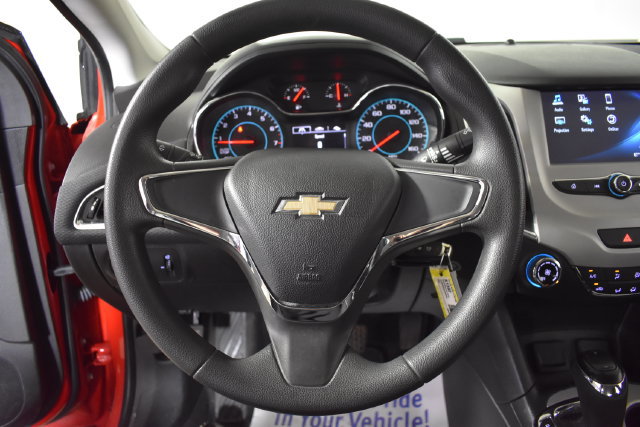 Used 2018 Chevrolet Cruze LS FWD image 10