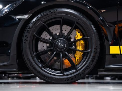 Used 2019 Porsche 911 GT3 RS RWD image 12