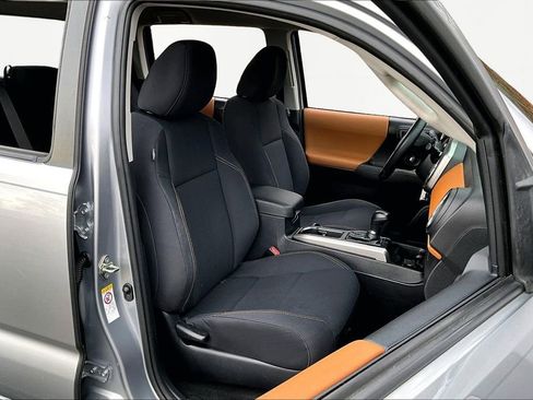 Used 2019 Toyota Tacoma SR5 image 21