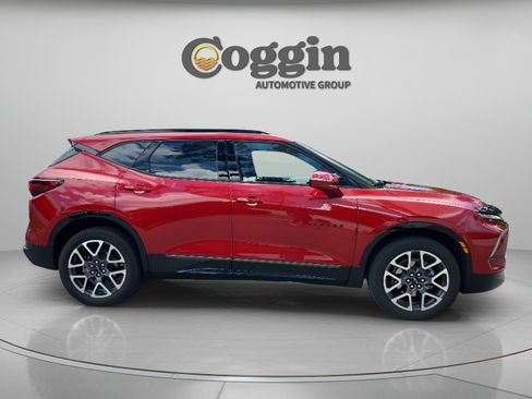 Used 2024 Chevrolet Blazer RS w/ Driver Confidence II Package FWD image 5