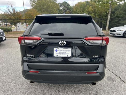 Used 2021 Toyota RAV4 XLE image 6
