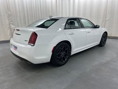 Used 2023 Chrysler 300 Touring L w/ Popular Equipment Group image 6