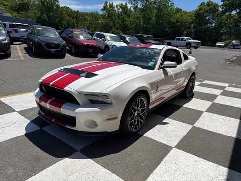 Used 2010 Ford Mustang Shelby GT500 RWD image 6