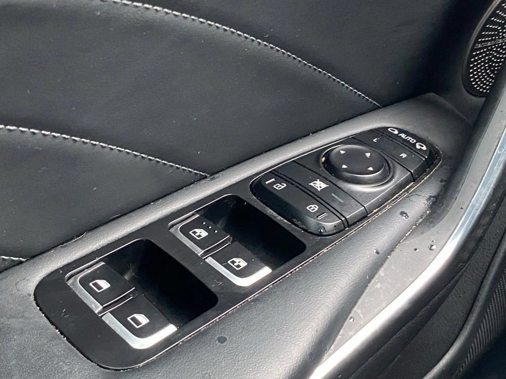 Certified 2023 Kia Stinger GT2 AWD/4WD image 19