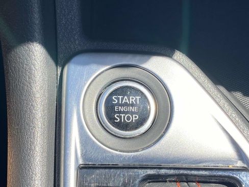 Used 2025 Nissan Sentra SR FWD image 24