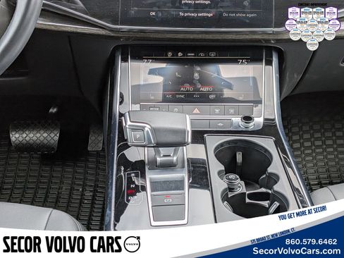 Used 2022 Audi Q7 Premium image 13