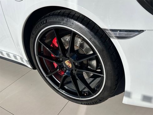 Used 2014 Porsche 911 Carrera 4S image 7
