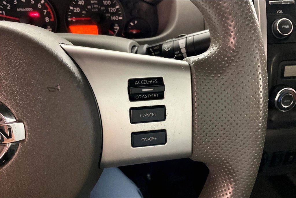 Used 2014 Nissan Frontier SV w/ SV Value Truck Package AWD/4WD image 23