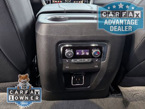 Used 2025 GMC Yukon Denali RWD image 20