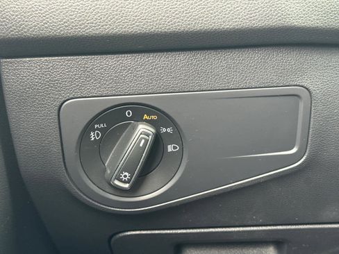 Used 2021 Volkswagen Tiguan SEL image 24