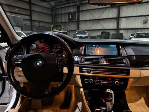 Used 2014 BMW 528i Sedan RWD image 29