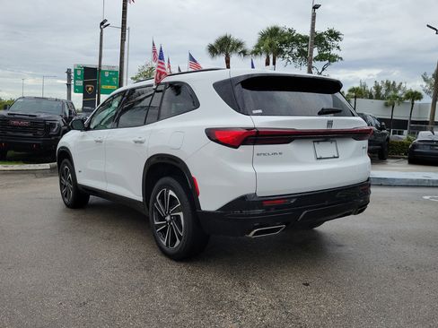 Used 2026 Buick Enclave Sport Touring image 7