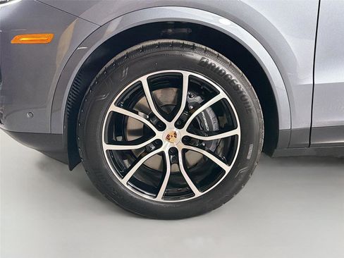 Certified 2026 Porsche Cayenne Coupe AWD/4WD image 11