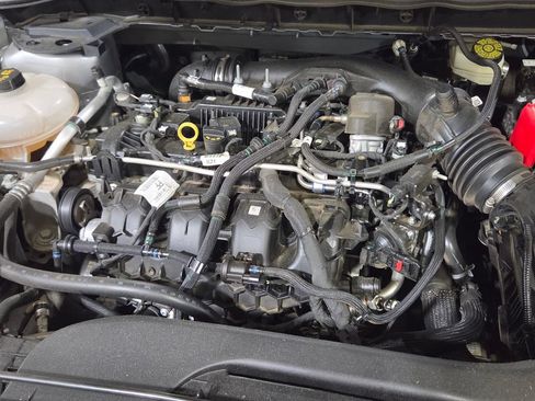 Used 2021 Ford Escape SEL AWD/4WD image 10
