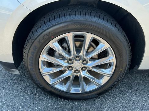 Used 2019 Buick Enclave Essence w/ Trailering Package, 5000 lbs. FWD image 9