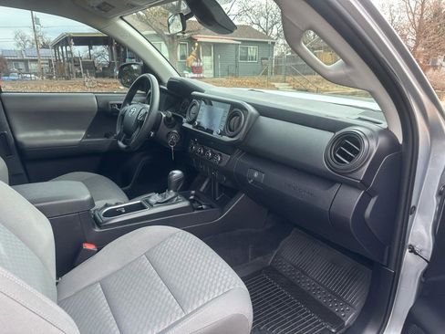 Used 2023 Toyota Tacoma SR AWD/4WD image 11