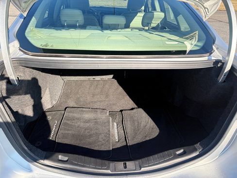 Used 2017 Ford Fusion Platinum image 12