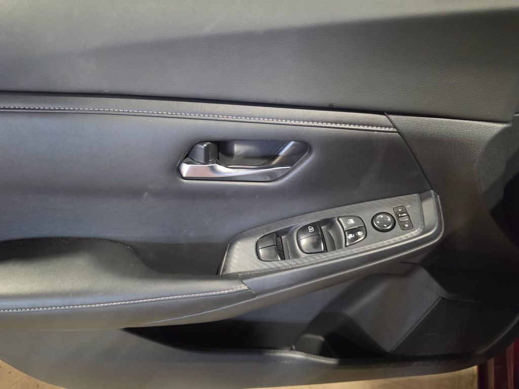 Used 2020 Nissan Sentra SV w/ Trunk Package FWD image 6