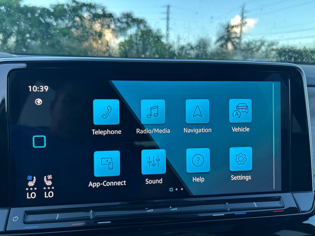 Used 2024 Volkswagen Atlas SE w/ Panoramic Sunroof Package AWD/4WD image 14