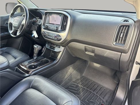 Used 2018 GMC Canyon SLT w/ Driver Alert Package image 12