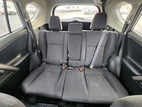 Used 2018 Toyota RAV4 XLE image 11