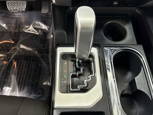 Certified 2017 Toyota Tundra SR5 image 22