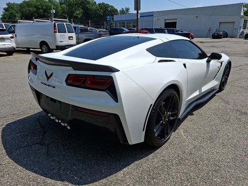 Used 2018 Chevrolet Corvette Stingray Coupe RWD image 7