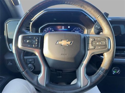Used 2023 Chevrolet Silverado 1500 LT image 14