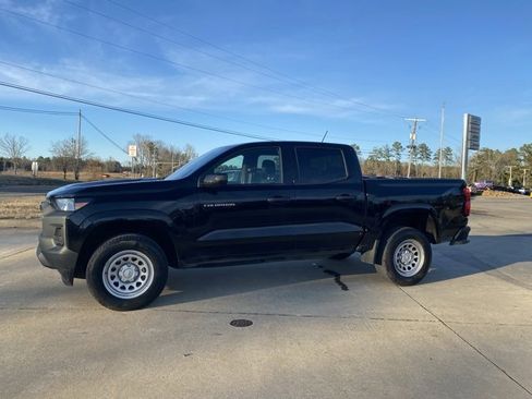 Used 2024 Chevrolet Colorado W/T image 6