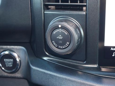 Used 2026 Ford F250 Platinum w/ Tremor Off-Road Package image 32