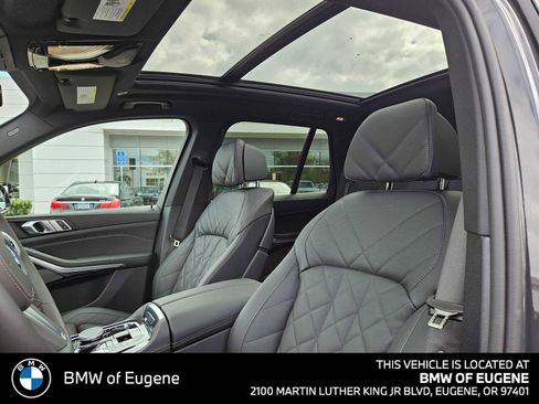 New 2026 BMW X5 xDrive50e w/ M Sport Package AWD/4WD image 25