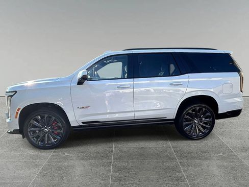 New 2026 Cadillac Escalade V AWD/4WD image 2