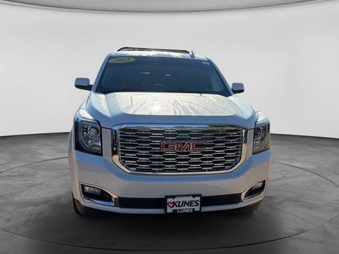 Used 2018 GMC Yukon Denali w/ Denali Ultimate Package AWD/4WD image 4