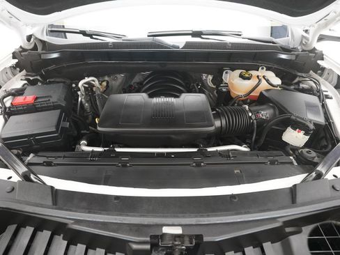 Used 2022 Chevrolet Tahoe Premier AWD/4WD image 16
