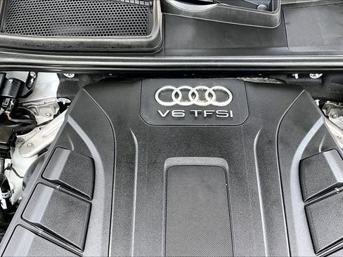 Used 2017 Audi Q7 3.0T Premium Plus AWD/4WD image 33