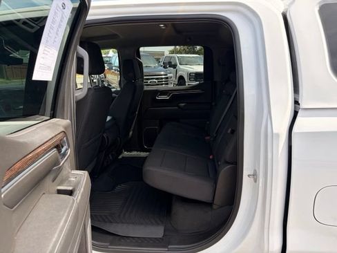 Used 2023 GMC Sierra 1500 Elevation w/ X31 Off-Road Package AWD/4WD image 14