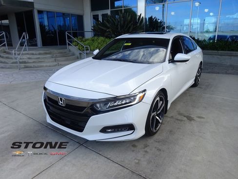 Used 2019 Honda Accord Sport image 3