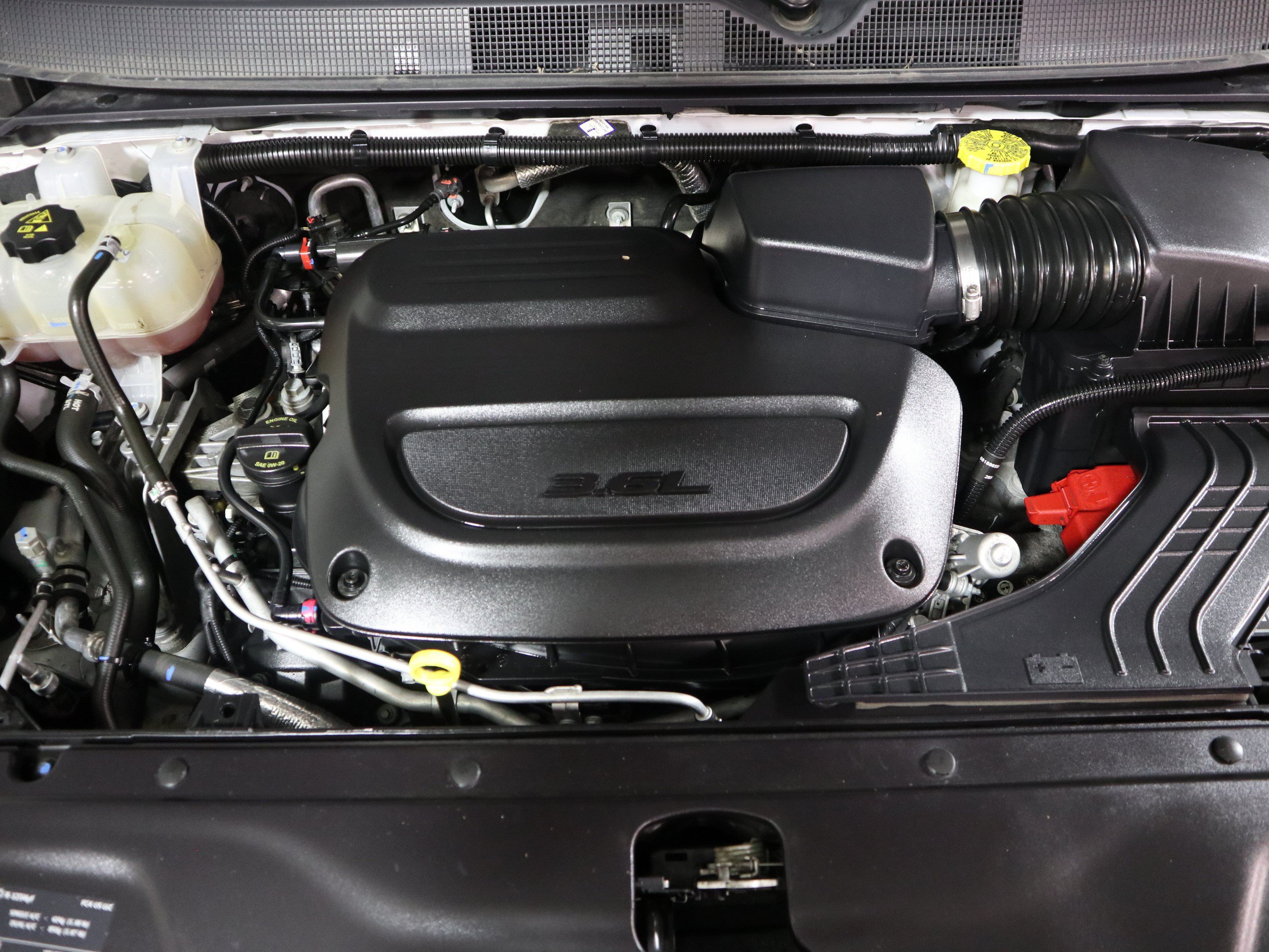 Used 2025 Chrysler Pacifica Select FWD image 14