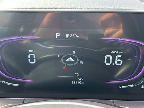 Used 2025 Kia Telluride S image 2