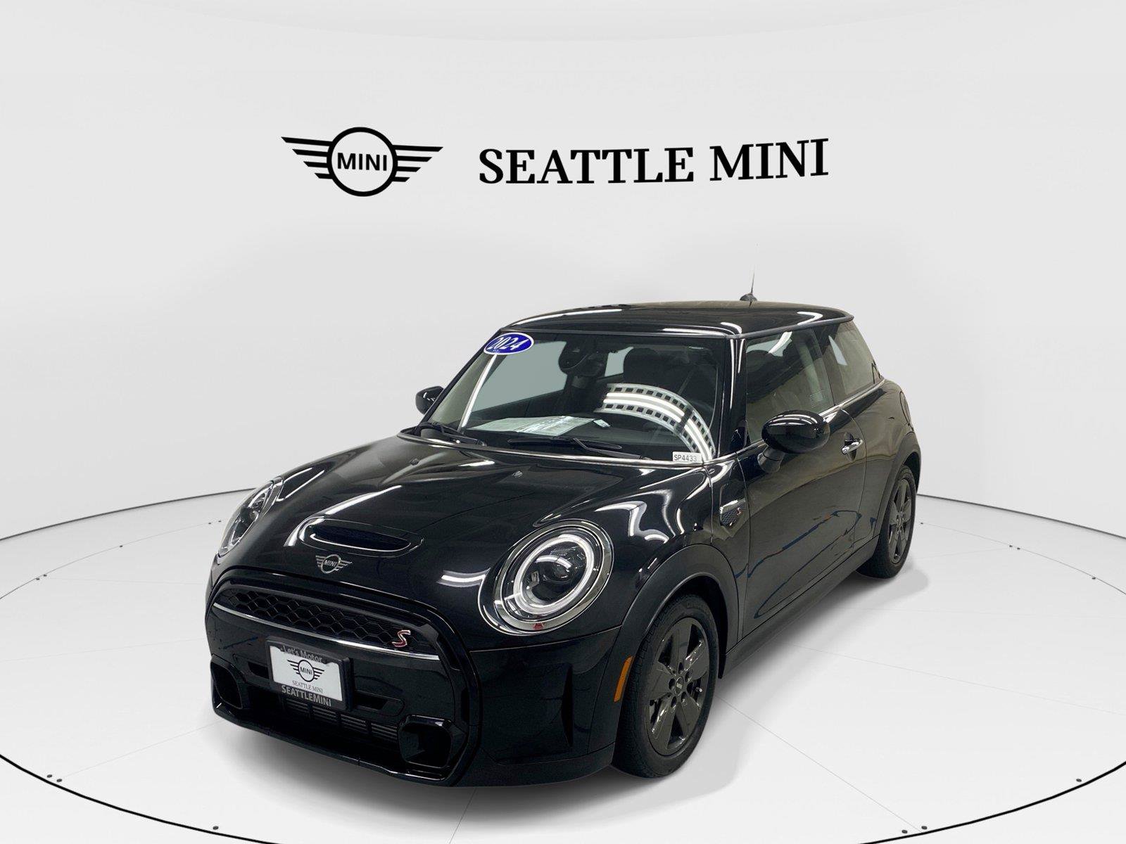 Used 2024 MINI Cooper S FWD image 1