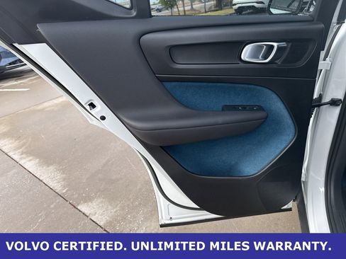 Certified 2023 Volvo XC40 Recharge Ultimate image 17