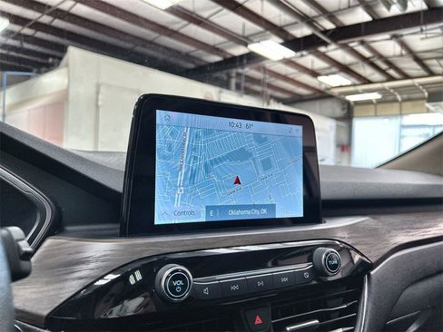 Used 2020 Ford Escape Titanium w/ Titanium Premium Package 2.0 image 32